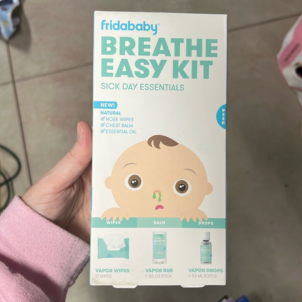 Frida baby breath easy kit